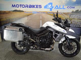 TRIUMPH TIGER 800 XR 