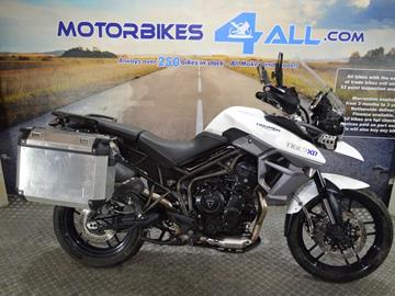 TRIUMPH TIGER 800 XR