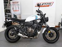 YAMAHA XSR700