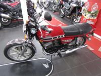 YAMAHA RD400