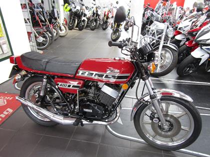 YAMAHA RD400