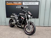 TRIUMPH STREET TRIPLE 765 RS