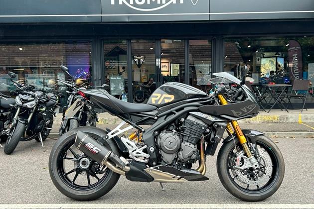 TRIUMPH SPEED TRIPLE 1200 RR