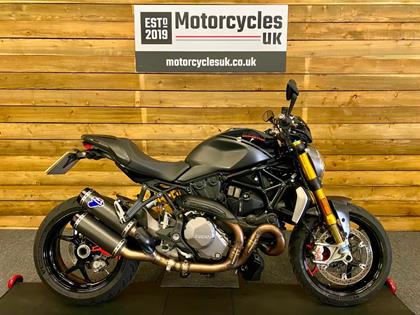 DUCATI MONSTER 1200R