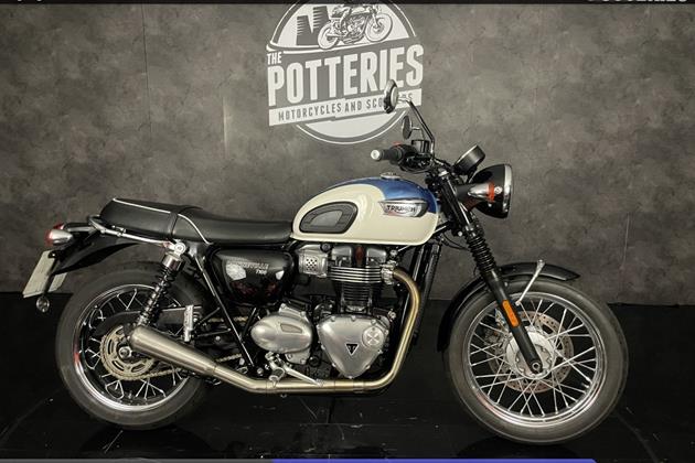 TRIUMPH BONNEVILLE T100