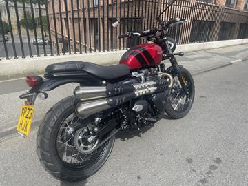 TRIUMPH SCRAMBLER 900