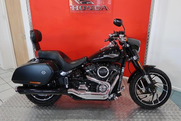 HARLEY-DAVIDSON SPORT GLIDE