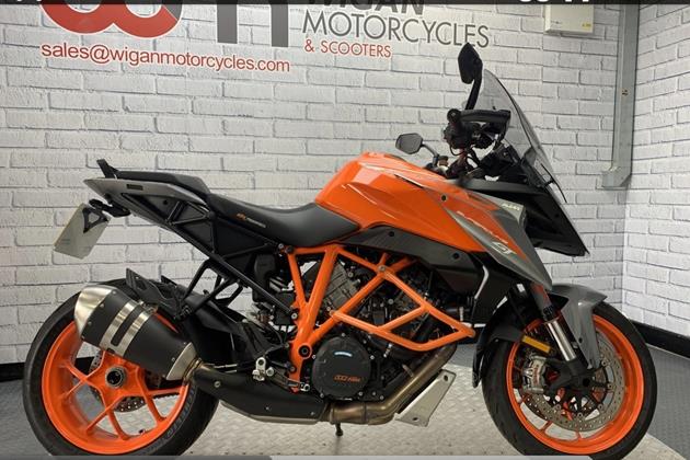 KTM 1290 SUPERDUKE GT