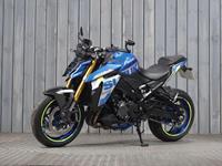 SUZUKI GSX-S1000