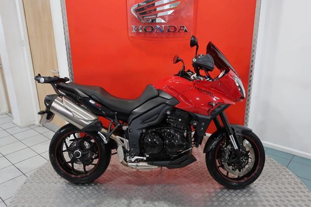 TRIUMPH TIGER 1050