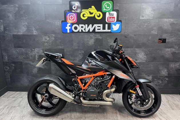 KTM 1290 SUPERDUKE R