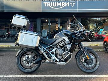 TRIUMPH TIGER 1200 EXPLORER