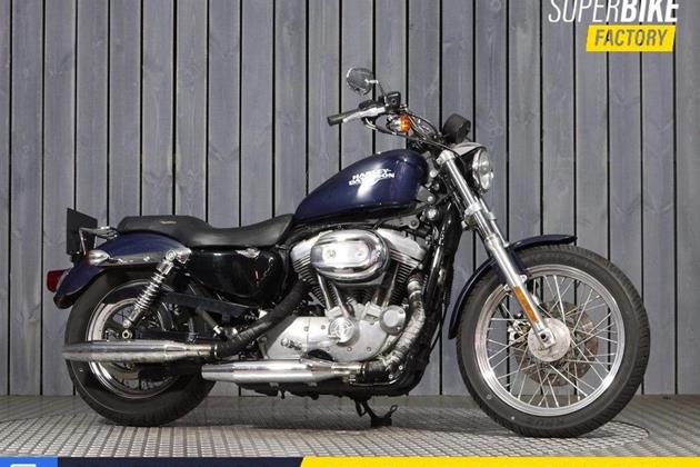 HARLEY-DAVIDSON SPORTSTER 883