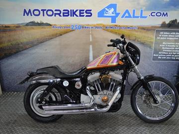 HARLEY-DAVIDSON SPORTSTER 883