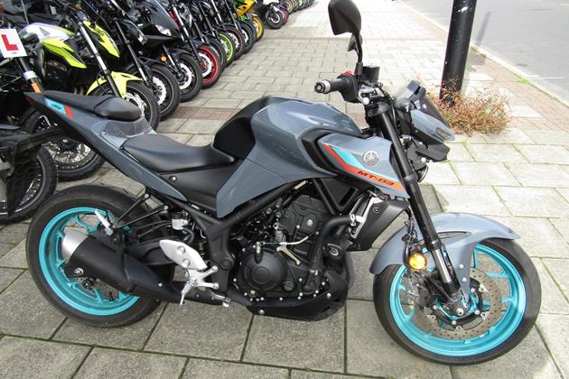 YAMAHA MT-03