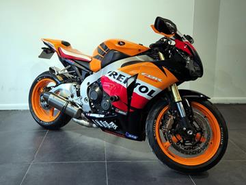 HONDA CBR1000RR FIREBLADE