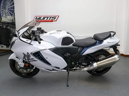 SUZUKI GSX1300R HAYABUSA