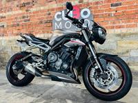 TRIUMPH STREET TRIPLE 765 RS