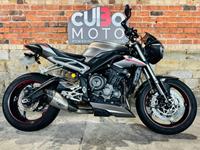 TRIUMPH STREET TRIPLE 765 RS