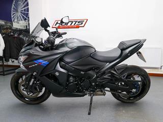 SUZUKI GSX-S1000F 