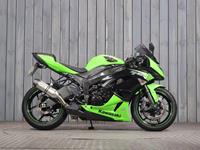 KAWASAKI ZX-6R