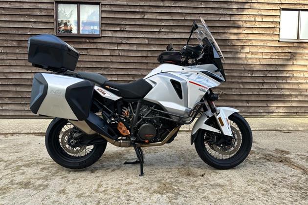 KTM 1290 SUPER ADVENTURE T