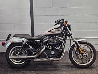 HARLEY-DAVIDSON SPORTSTER 883 