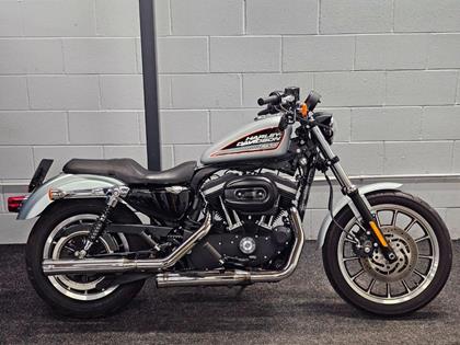 HARLEY-DAVIDSON SPORTSTER 883