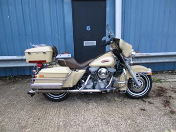 HARLEY-DAVIDSON ELECTRA GLIDE