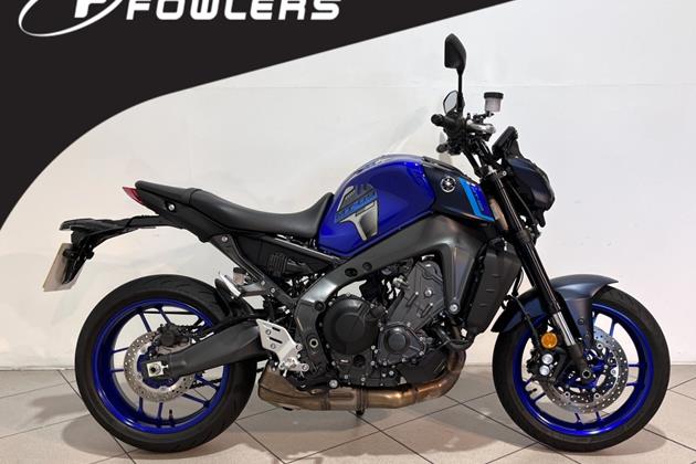 YAMAHA MT-09