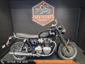 TRIUMPH BONNEVILLE T120 BLACK