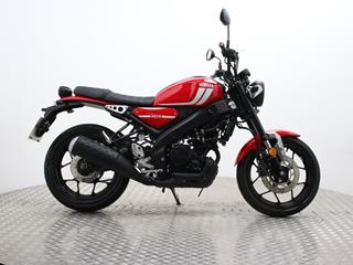 YAMAHA XSR125 