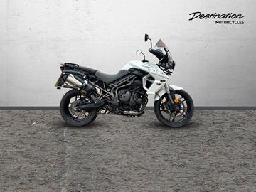 TRIUMPH TIGER 800 XR