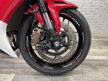 HONDA CBR1000RR FIREBLADE