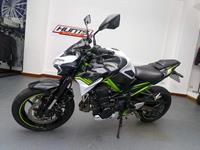 KAWASAKI Z900