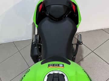 KAWASAKI ZX-10R