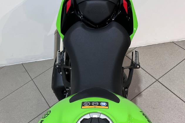 KAWASAKI ZX-10R