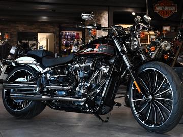 HARLEY-DAVIDSON BREAKOUT