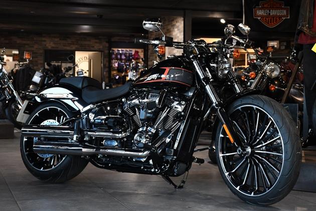 HARLEY-DAVIDSON BREAKOUT