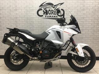 KTM 1290 SUPER ADVENTURE T 