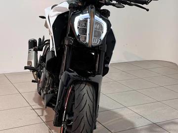 KTM 390 DUKE