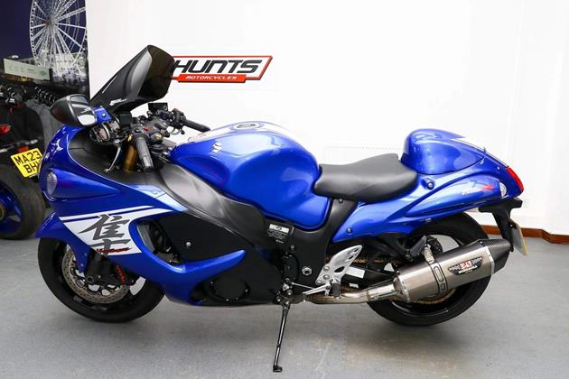 SUZUKI GSX1300R HAYABUSA