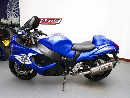 SUZUKI GSX1300R HAYABUSA