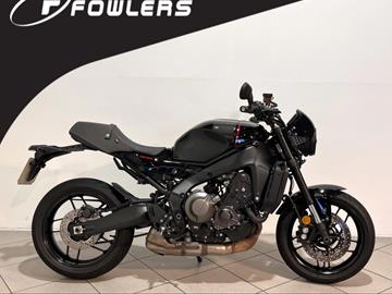 YAMAHA XSR900