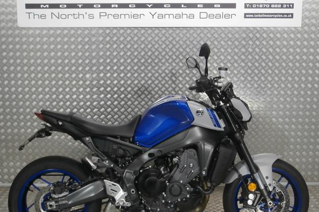 YAMAHA MT-09