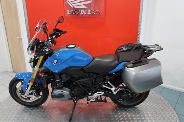 BMW R1200R