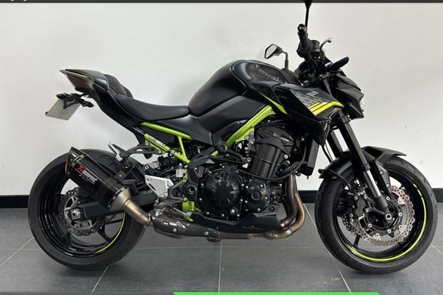 KAWASAKI Z900