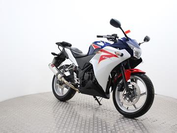 HONDA CBR250R