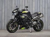 TRIUMPH SPEED TRIPLE 1050 RS