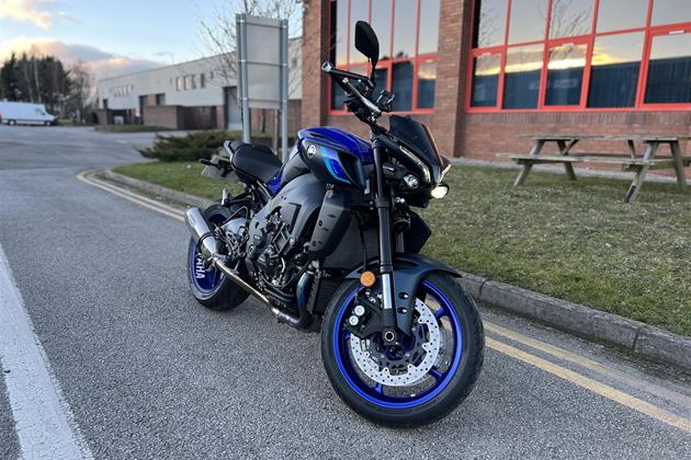 YAMAHA MT-10